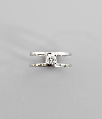 null Ring in white gold, 750 MM, set with an octagonal diamond weighing 0.43 carat...
