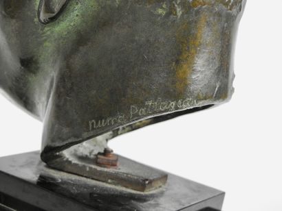 null Numa Patlagean (1888-1961)

Bust of a military officer

Lost wax bronze sculpture...