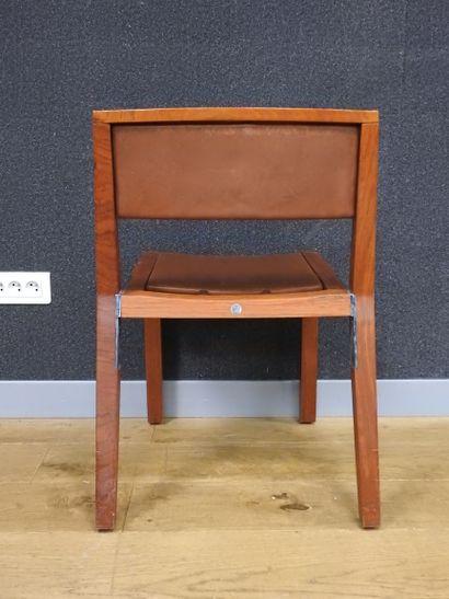 null Jean-Michel Wilmotte 

Suite of six chairs circa 1990

Wooden structure, seat...