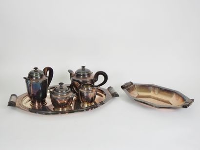 null Service a thé et café en métal argenté 

Style Art Deco 

4 pièces de forme...