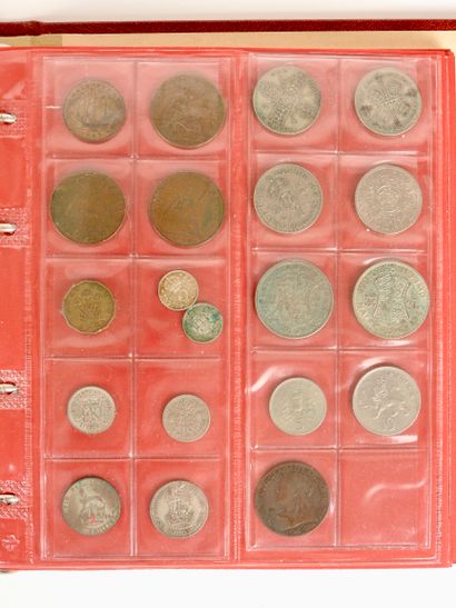 null Collection of about 250 modern coins (including silver coins) in 3 albums