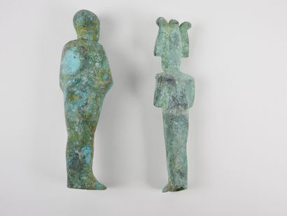 null Dieu Ptah et Osiris.

Bronze.Style Basse Epoque.

H :env 20cm.