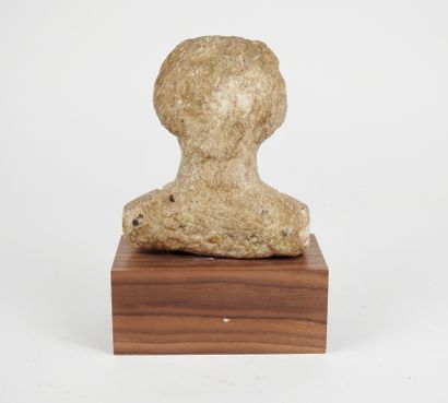 null Marble bust with patina.

Dignitary diademed. 13cm high.

Greco-Roman perio...