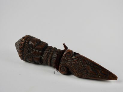 null Phurbu.carved wood with janus heads.Tibet.

H :approx 18cm.