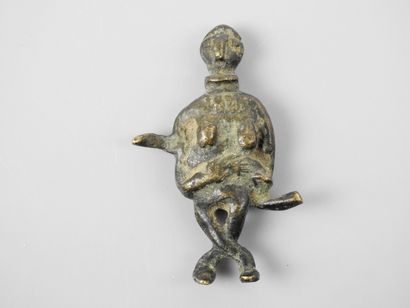 null Female statuette with a very stylized face.

H :8,5cm.work in the taste of the...