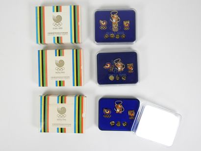 Olympic Games. Official pins: the 3 models...