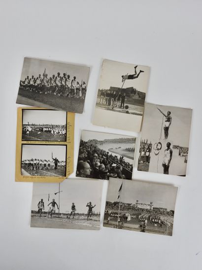 null Omnisport. Pétain. Vichy, cité du Muscle. Ensemble de 8 photos de presse originales,...