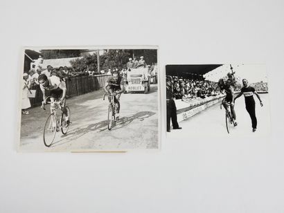 null Cycling. Koblet. Tour 1951. Superb original press photo, silver print. In the...
