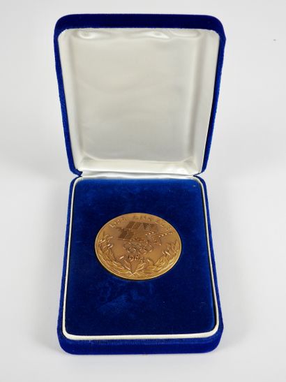 null Olympic Games. Los Angeles 1984, commemorative medal, obverse: the 1984 Olympic...