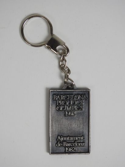 null Olympic Games. BARCELONA: Keyring supporting Barcelona's bid for 1992. Mention

Barcelona...