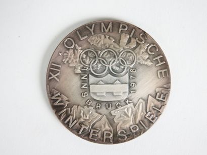 null Jeux Olympiques. INNSBRUCK médaille de participant avers: 13e olympiche winterspiele...