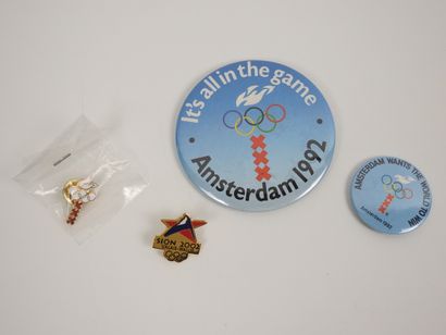 null Jeux Olympiques.1992 candidature Amsterdam: deux badges "Amsterdam wants the...