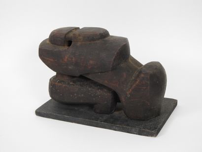 null Nissim MERKADO (né en 1935)

SANS TITRE, vers 1964-1968 Bois sculpté.

19 x...