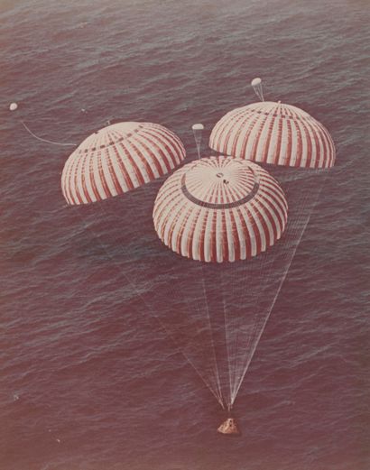 null NASA. Apollo 12 mission. Splashdown of the Apollo 12 capsule in the middle of...