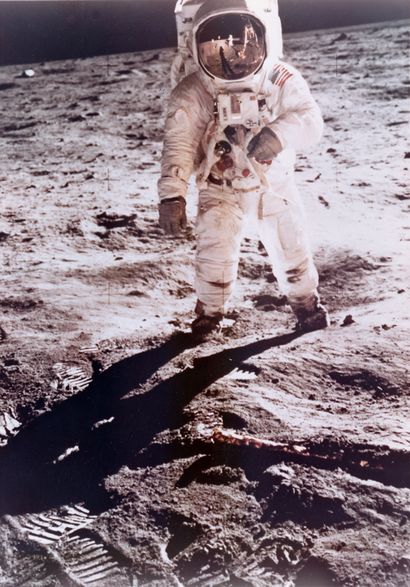 null Nasa. Apollo 11 mission. Astronaut Buzz Aldrin standing on the moon. In his...