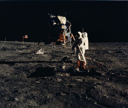 null NASA. Apollo 11 mission. Deployment of the Early Apollo Scientific Experiments...