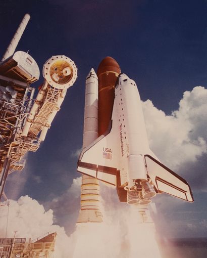 null NASA. Superbe décollage la navette spatiale ATLANTIS le 3 octobre 1985 (Mission...