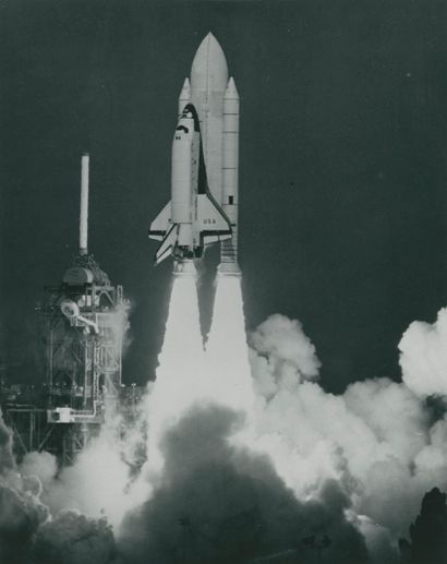 NASA. Historic liftoff of the space shuttle...