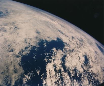 null Nasa. Superbe vue du globe terrestre de la Terre. 1984Tirage chromogénique d'époque...