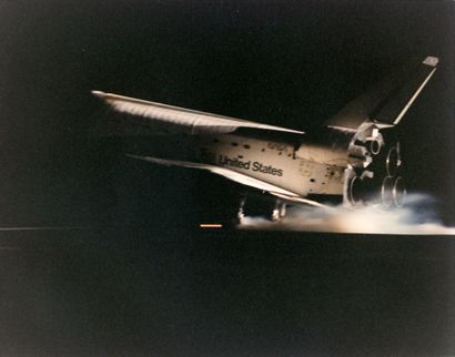 null Close-up of the space shuttle Endeavour during its night landing on January...