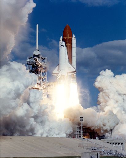 null Nasa. Impressive liftoff of Space Shuttle Atlantis (Mission STS 27) for a military...