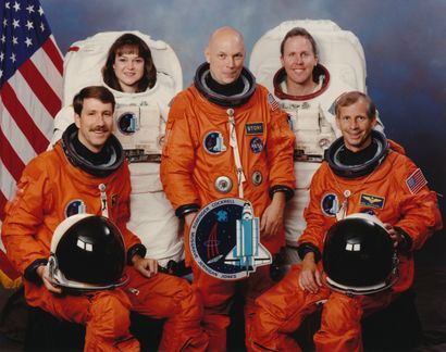 null Nasa. Portrait of the Space Shuttle Columbia crew (Mission STS-80) in astronaut...
