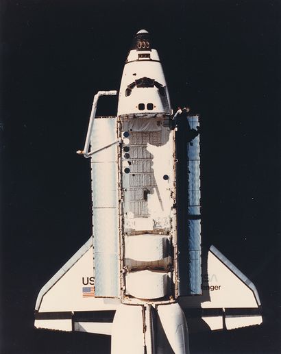 null NASA. Beautiful and rare first view of the space shuttle CHALLENGER (Mission...