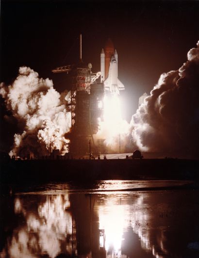 null Nasa. Décollage historique de la navette spatiale Challenger (Mission STS-8)...