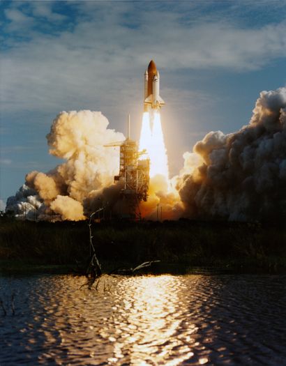 null Nasa. Décollage de la navette spatiale Columbia (Mission STS-73) le 20 octobre...