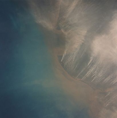 null Nasa. Impressive and rare view of the burning oil fields of Kuwait during the...