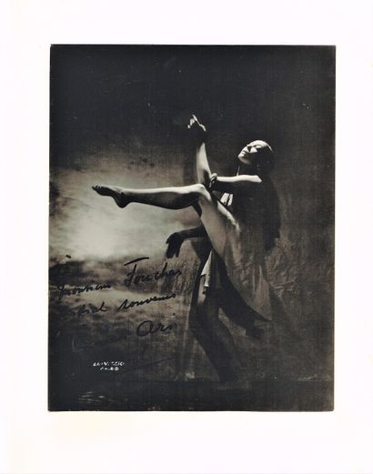 null 324 - Carina ARI (1897-1970), danseuse et chorégraphe suédoise. Grande photographie...