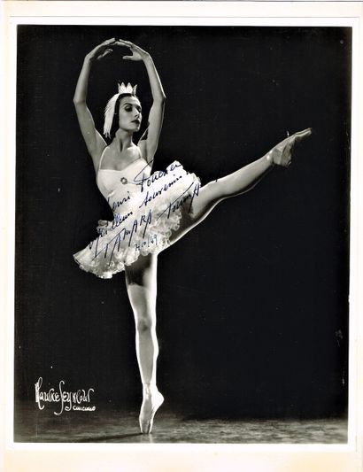 null 344 - Tamara TOUMANOVA (1919-1996), Russian dancer and choreographer. Large...