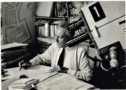 null 
101- Jean COCTEAU (1889-1963), poète, dessinateur, dramaturge et cinéaste....