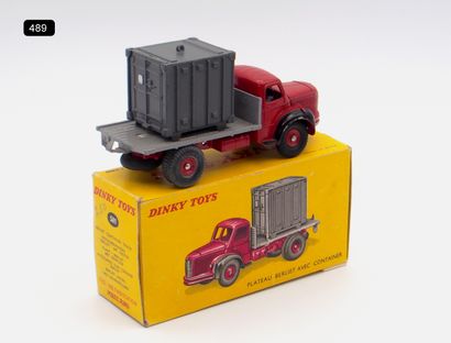 null DINKY TOYS - FRANCE - Metal (1)

# 581 BERLIET GLM TRAY & CONTAINER

Tomato...