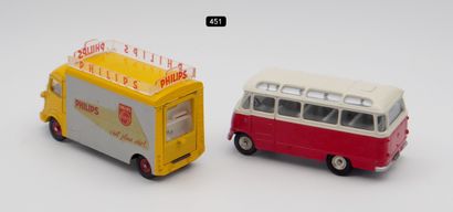 null DINKY TOYS - FRANCE - Metal (2)

- # 541 SMALL MERCEDES BENZ COACH

Red & ivory,...