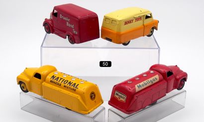  DINKY TOYS G.B. - 1/43th (4) 
- # 440 STUDEBAKER "National Benzole" tanker. Yellow,...