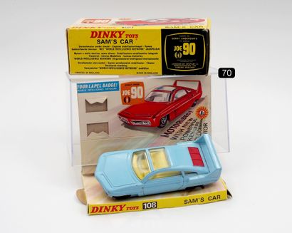 DINKY TOYS G.-B. - 1/43th (1) 
UNUSUAL COLOR...