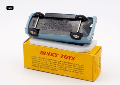 null DINKY TOYS - FRANCE - Metal (1)

- # 24 F (1958) PEUGEOT 403 WAGON

Pale blue,...
