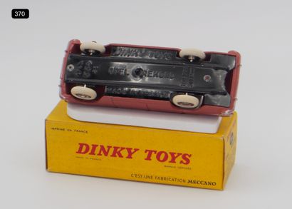 null DINKY TOYS - FRANCE - Metal (1)

# 554 OPEL REKORD 1961

Brick, cream roof,...