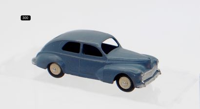 DINKY TOYS - France - Metal (1) UNCOMMON...