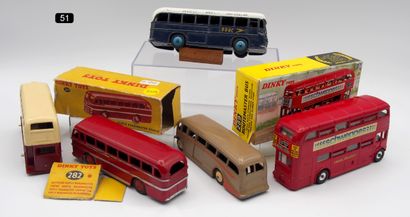null DINKY TOYS G.-B. - 1/43th (5)

A SELECTION OF 5 COACHES & BUSES

- # 29 C2 LEYLAND...