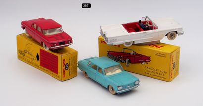 null DINKY TOYS - FRANCE - Metal (3)

- # 552 CHEVROLET CORVAIR

Raspberry red, ivory...