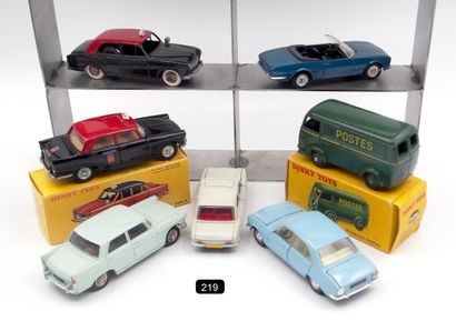null DINKY TOYS - France - 1/43 e - Metal (7)

MEETING OF 7 PEUGEOT VEHICLES 

-...