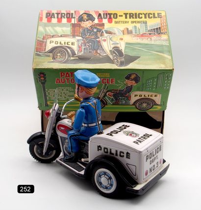 null NOMURA - Japan - 1/8th - sheet metal (1)

BATTERY TOY: PATROL AUTO-TRICYCLE

Police...