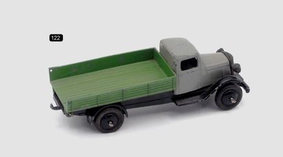 null DINKY TOYS - France - 1/43e - Metal (1)

# 25 e TROLLEY

Very first version...