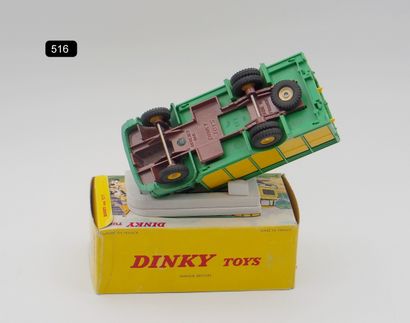  DINKY TOYS - FRANCE - Metal (1) 
# 577 BERLIET GAK CATTLE HAULER 
Green cab, yellow...