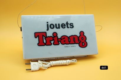 TRI-ANG - France - plastique & métal (1)...