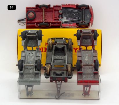  Recovery vehicle package (4) 
- DTGB # 30 Eb Bedford 1948 (filled rear window version)...