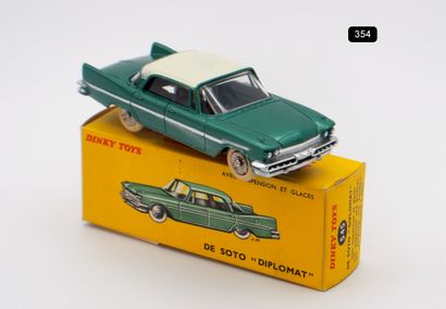 null DINKY TOYS - FRANCE - Métal (1)

# 545 DE SOTO DIPLOMAT

Vert métal, toit crème....