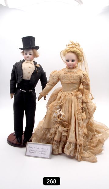  COUPLE OF FASHION DOLLS "PARISIENNE" END OF THE 19th CENTURY (2) 
RARE IN THIS CONDITION...